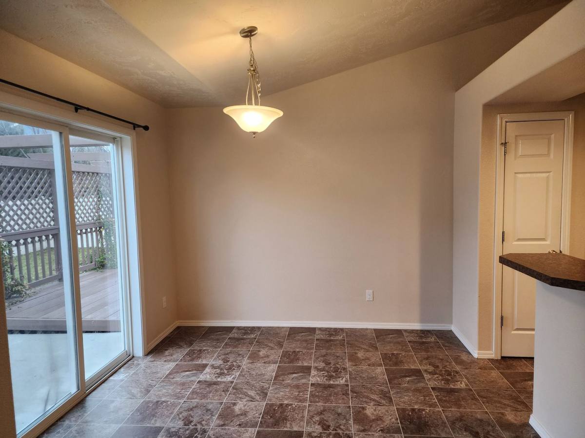 House for rent at 1998 N Van Dyke Ave, Kuna, ID 83634