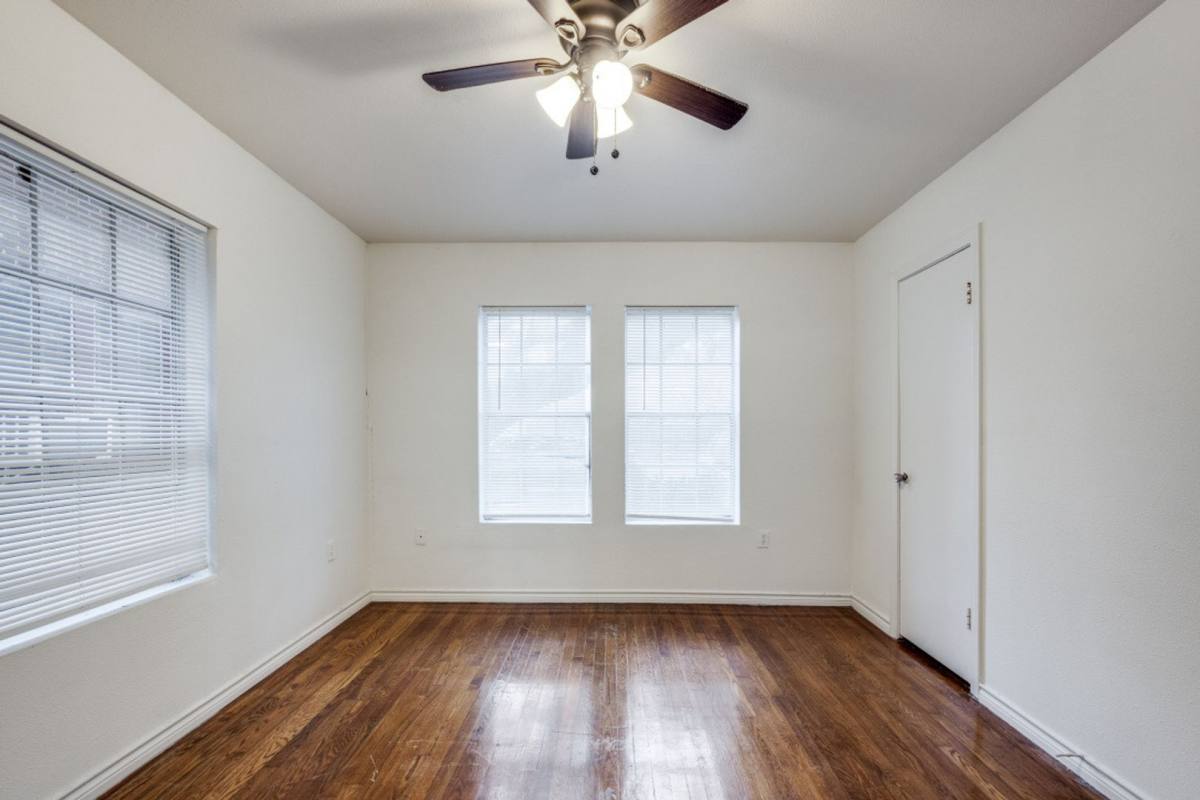 Apartment for rent at 519 W Main St, Houston, TX 77006