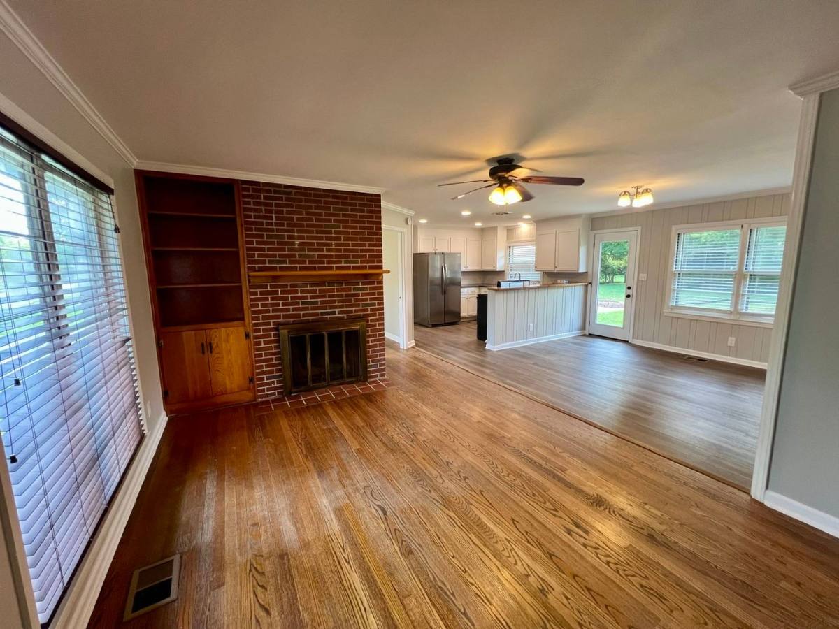House for rent at 807 Peachtree St, Murfreesboro, TN 37129