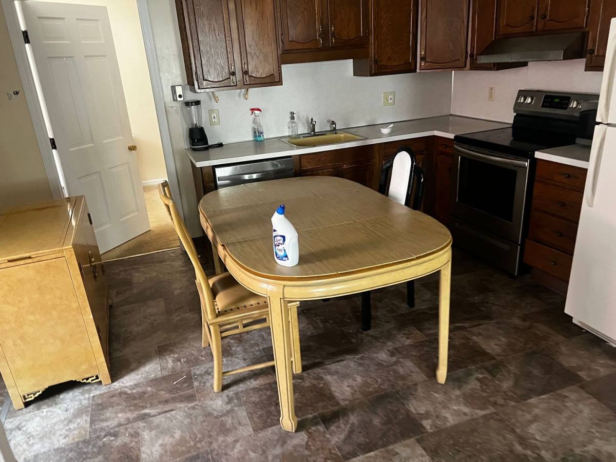 Apartment for rent at 17 Washington Ave, Schenectady, NY 12305