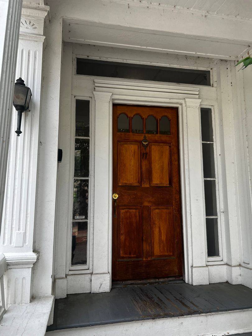 Apartment for rent at 17 Washington Ave, Schenectady, NY 12305