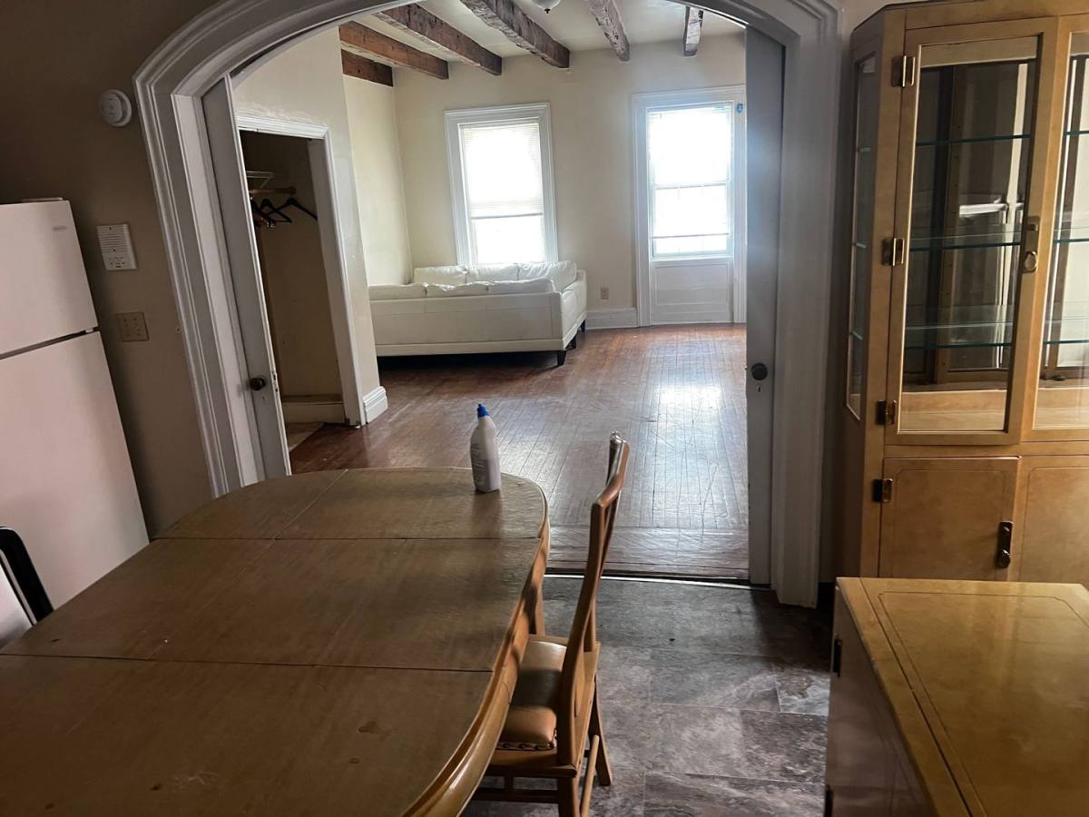 Apartment for rent at 17 Washington Ave, Schenectady, NY 12305