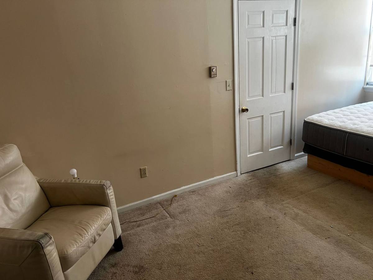 Apartment for rent at 17 Washington Ave, Schenectady, NY 12305