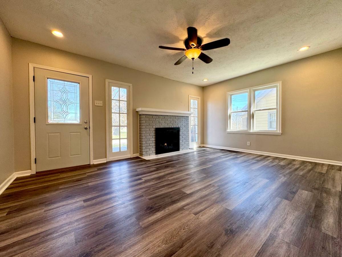 House for rent at 2355 Dahlen Ave, Terre Haute, IN 47805