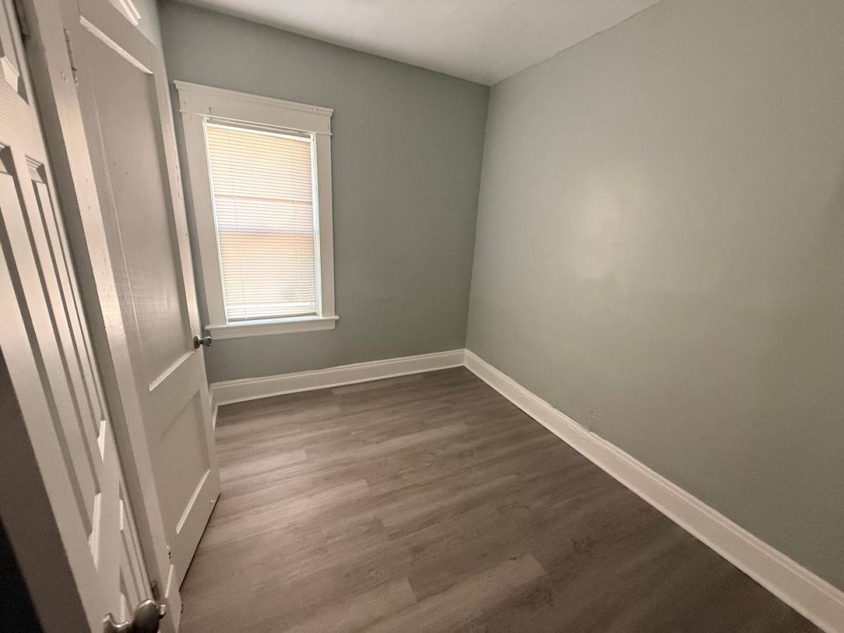 Apartment for rent at 3382 E 102nd St, Cleveland, OH 44104