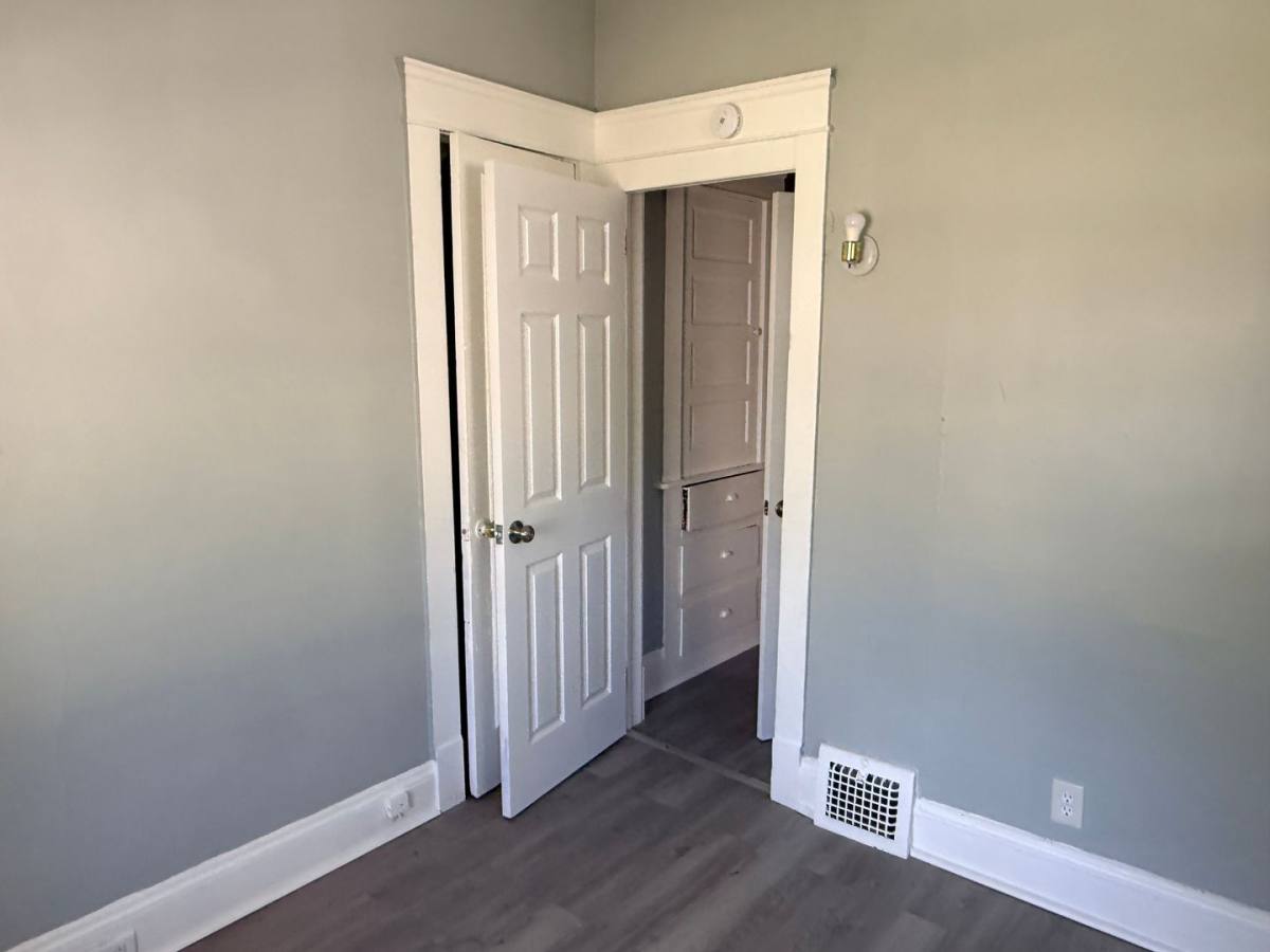 Apartment for rent at 3382 E 102nd St, Cleveland, OH 44104