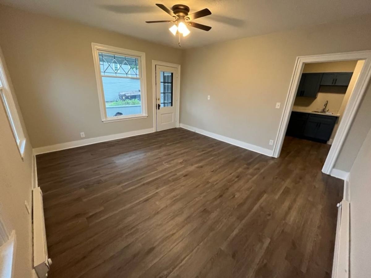 Apartment for rent at 404 Pine St, Meadville, PA 16335