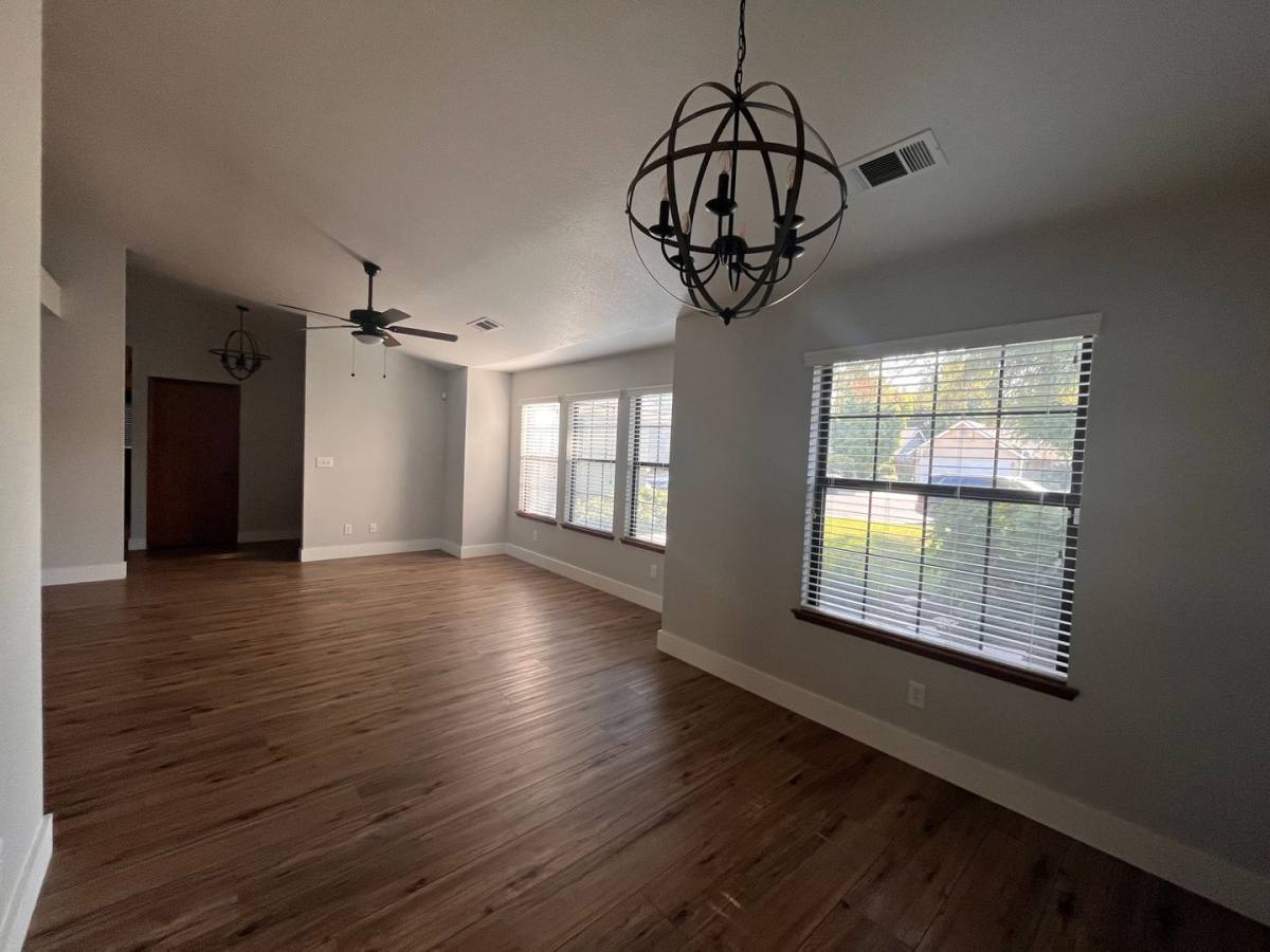 House for rent at 540 N Peppertree St, Visalia, CA 93291