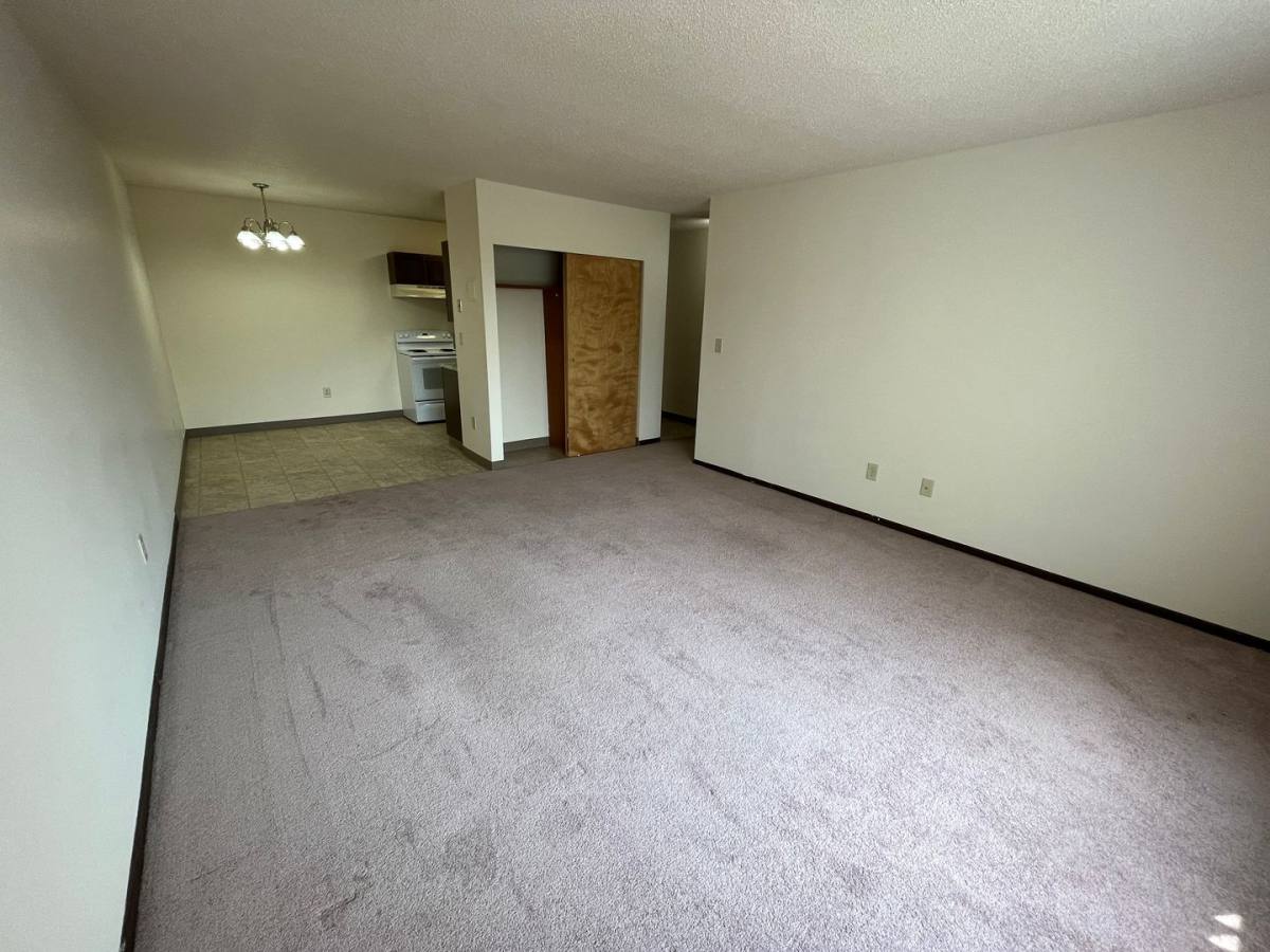 Apartment for rent at 2501 Leonard St #305, Duluth, MN 55811