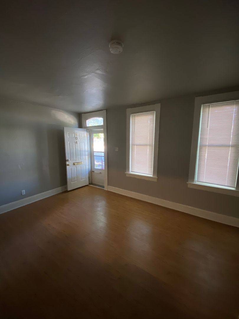 Townhouse for rent at 604 S Duke St, Lancaster, PA 17602