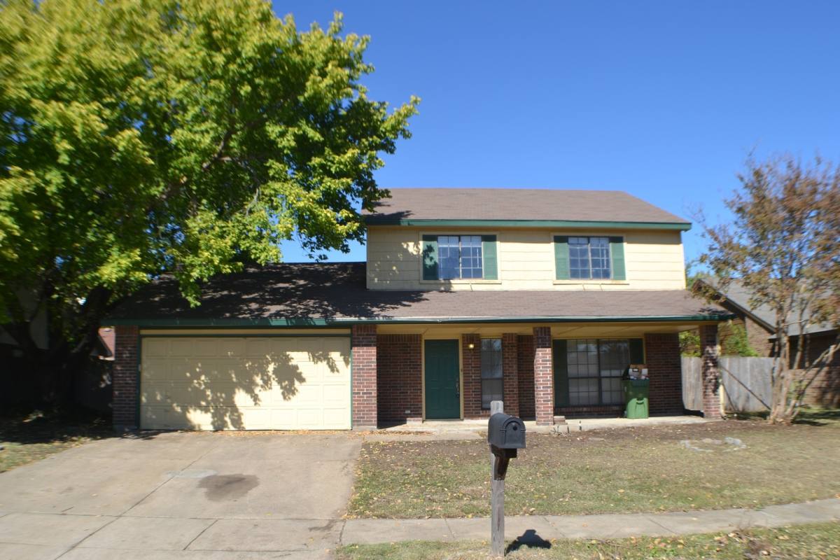 House for rent at 1515 Bandera Dr, Arlington, TX 76018