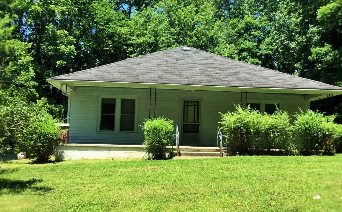 3416 Tarsus Rd, Palmyra, TN 37142 - House for Rent