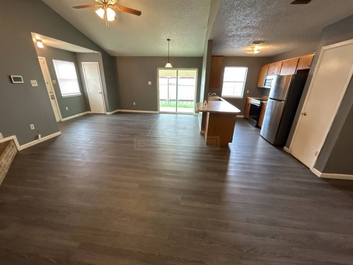 Townhouse for rent at 2011 Windward Dr, Killeen, TX 76543