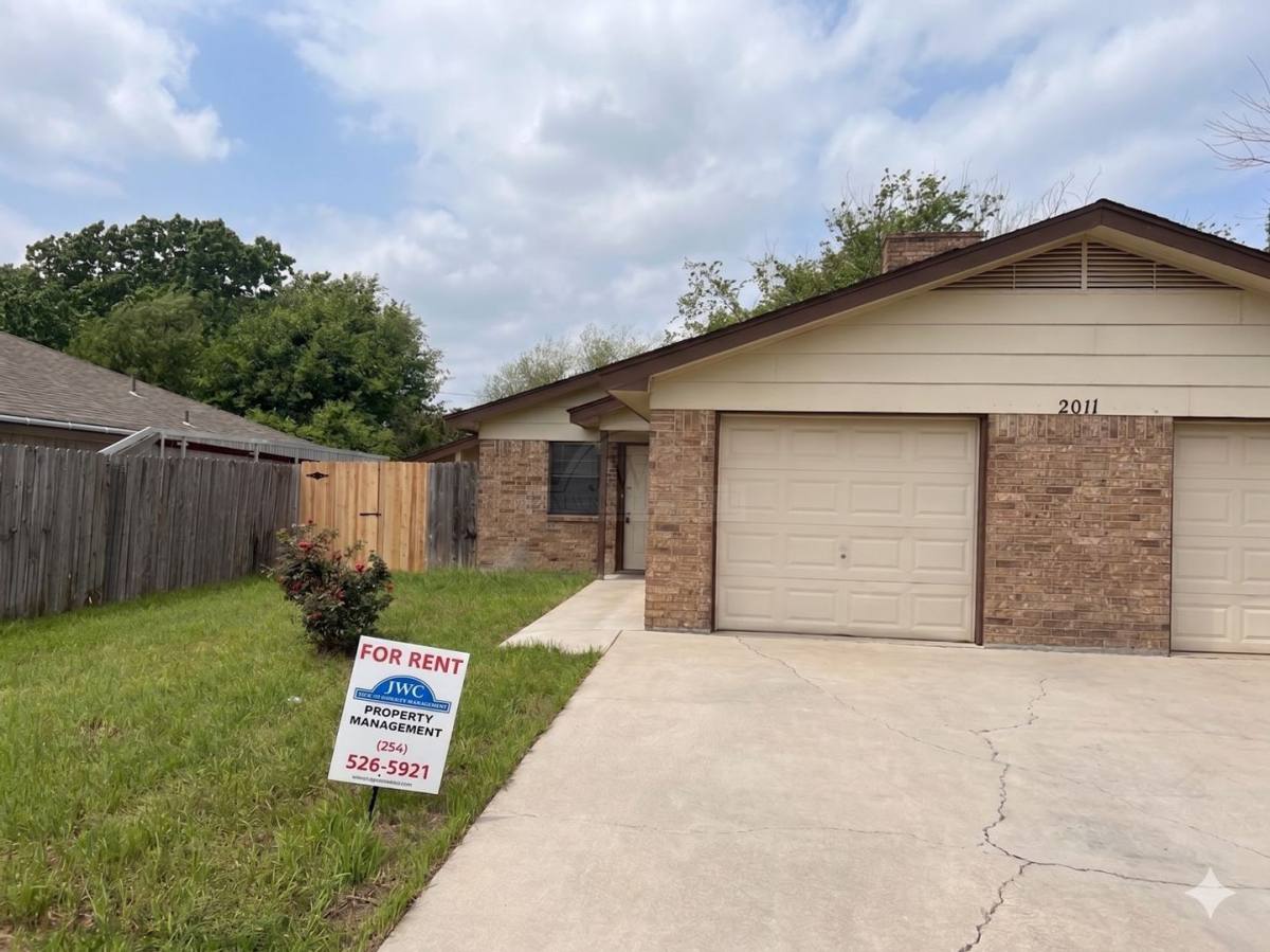 Townhouse for rent at 2011 Windward Dr, Killeen, TX 76543