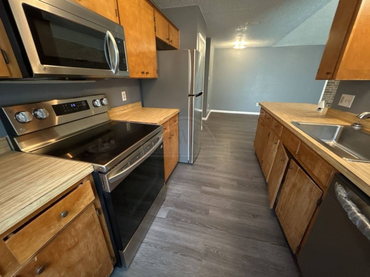 Townhouse for rent at 2011 Windward Dr, Killeen, TX 76543