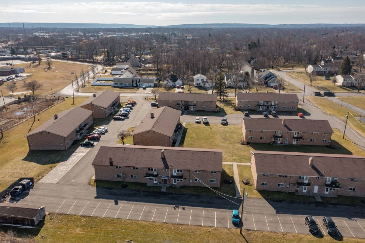 Apartment for rent at 121 Holiday Lane, Hamburg, NY 14075