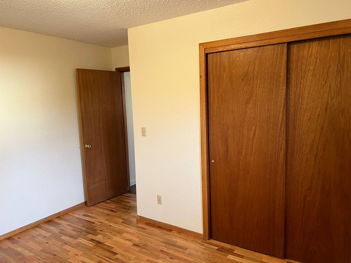 Apartment for rent at 1650 & 1652 NW Vale Court, Roseburg, OR 97471