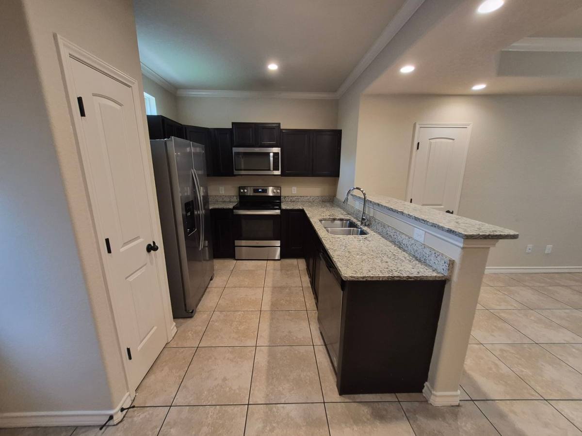 Townhouse for rent at 6502 Marcel Way, San Antonio, TX 78233