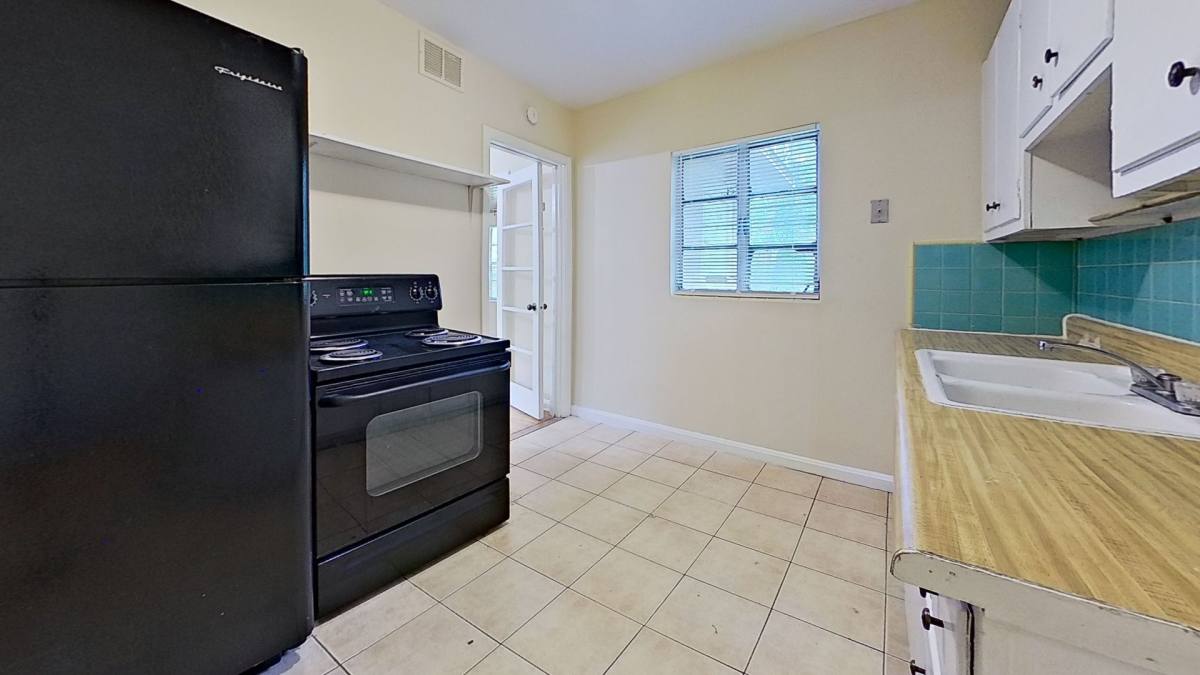 House for rent at 607 Garden Cliff Court, Jacksonville, FL 32211