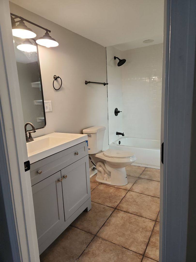 House for rent at 5472 St Rt 22 NE, Washington Court House, OH 43160