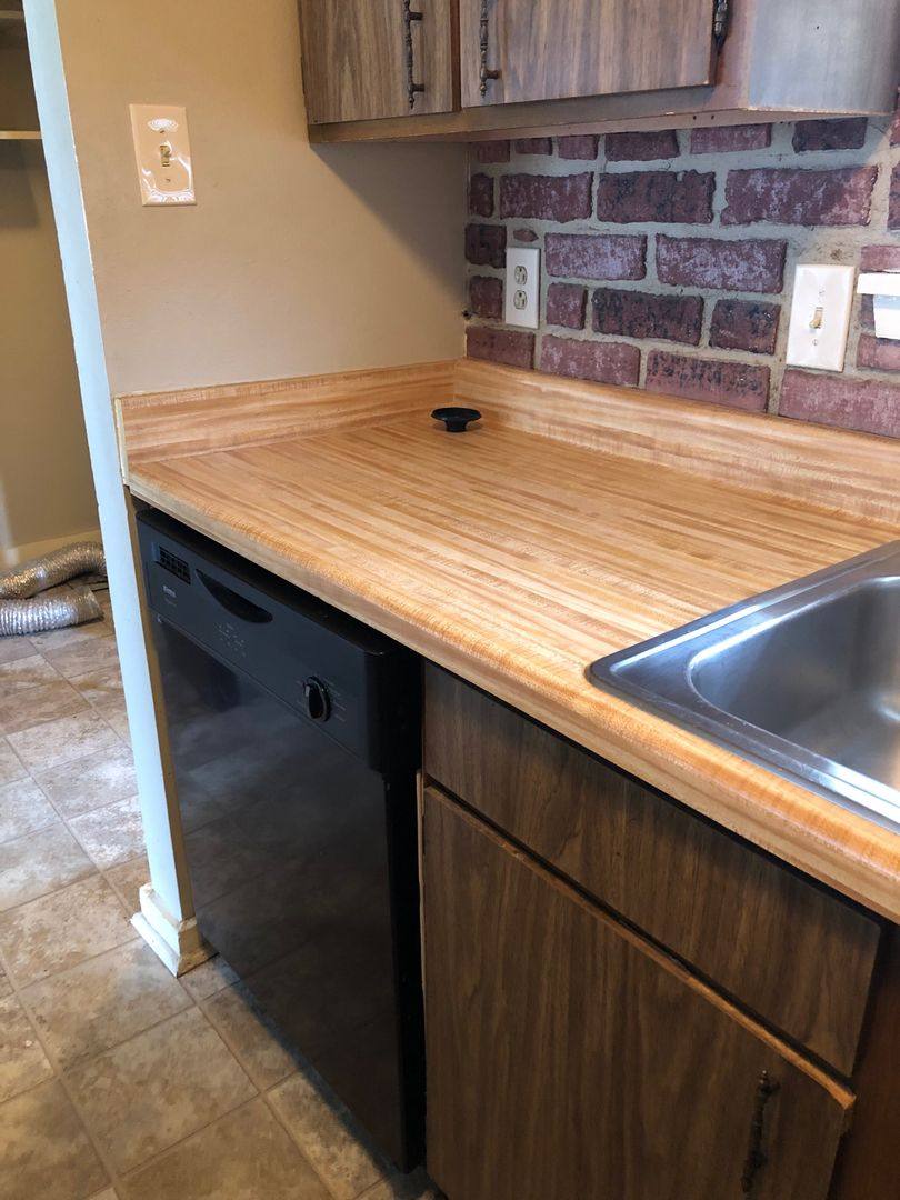 Apartment for rent at 1018 Cumberland St, Little Rock, AR 72202