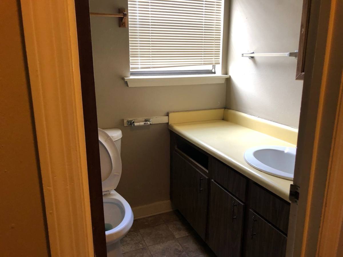 Apartment for rent at 1018 Cumberland St, Little Rock, AR 72202