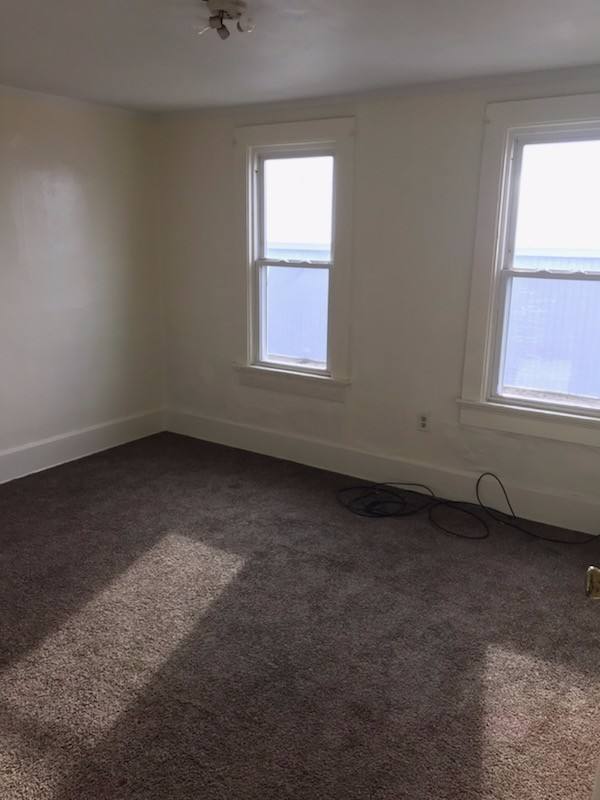House for rent at 388 E Indiana St, Newark, OH 43055