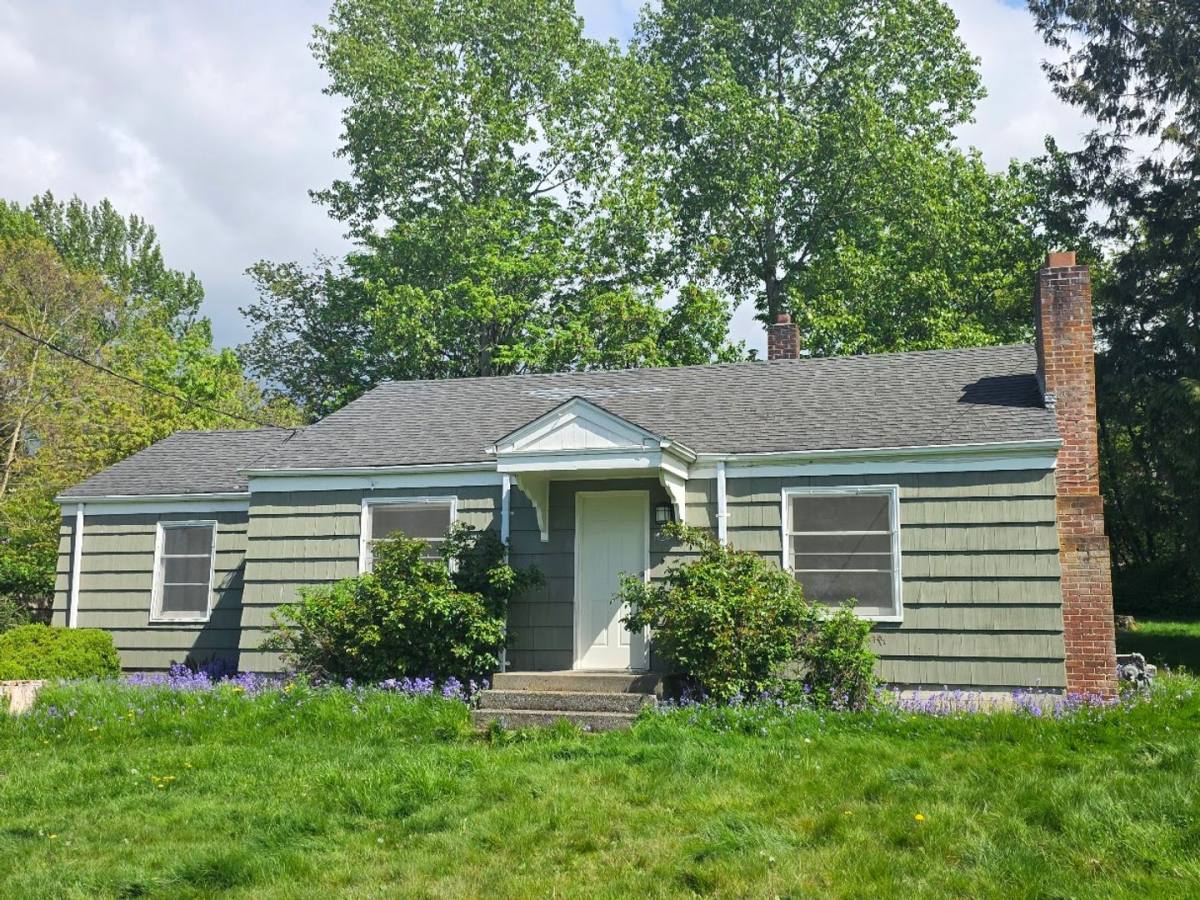 House for rent at 1124 Nevada St, Bellingham, WA 98229