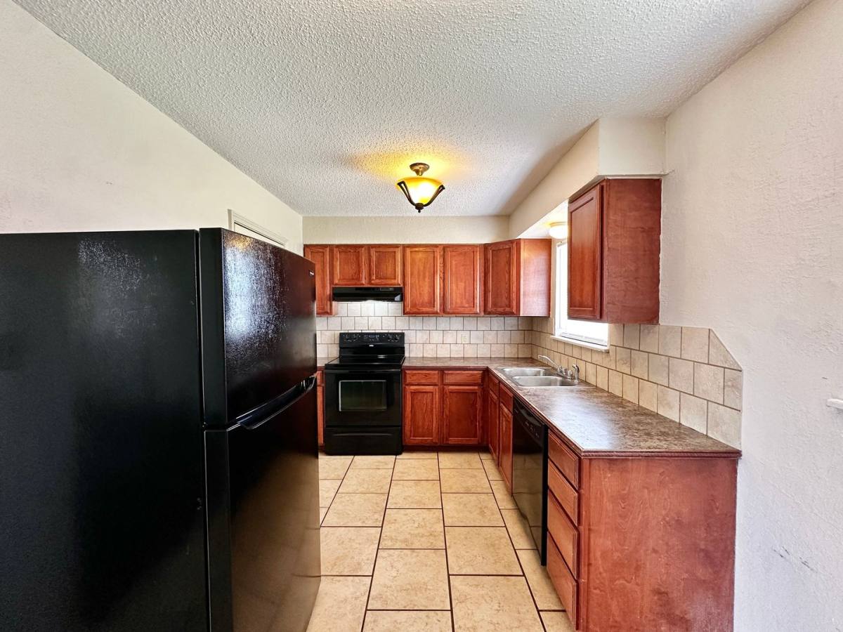 House for rent at 4679 NW Ozmun Dr, Lawton, OK 73505
