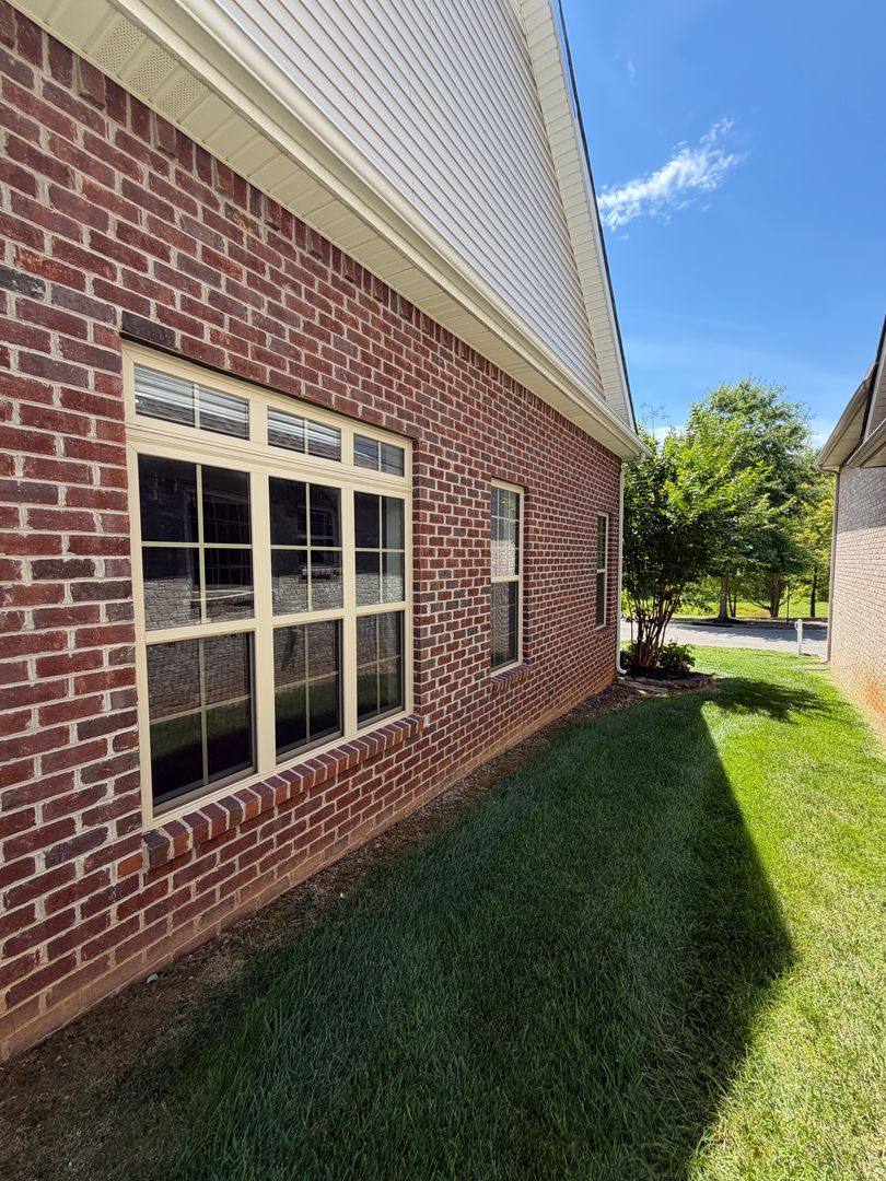 House for rent at 266 Turnberry Circle, Clarksville, TN 37043