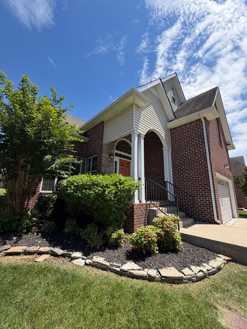 House for rent at 266 Turnberry Circle, Clarksville, TN 37043