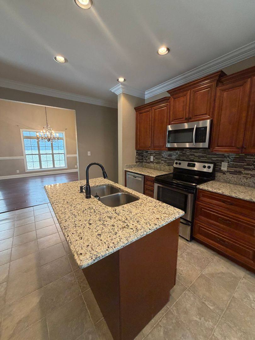 House for rent at 266 Turnberry Circle, Clarksville, TN 37043