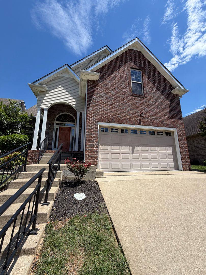 House for rent at 266 Turnberry Circle, Clarksville, TN 37043
