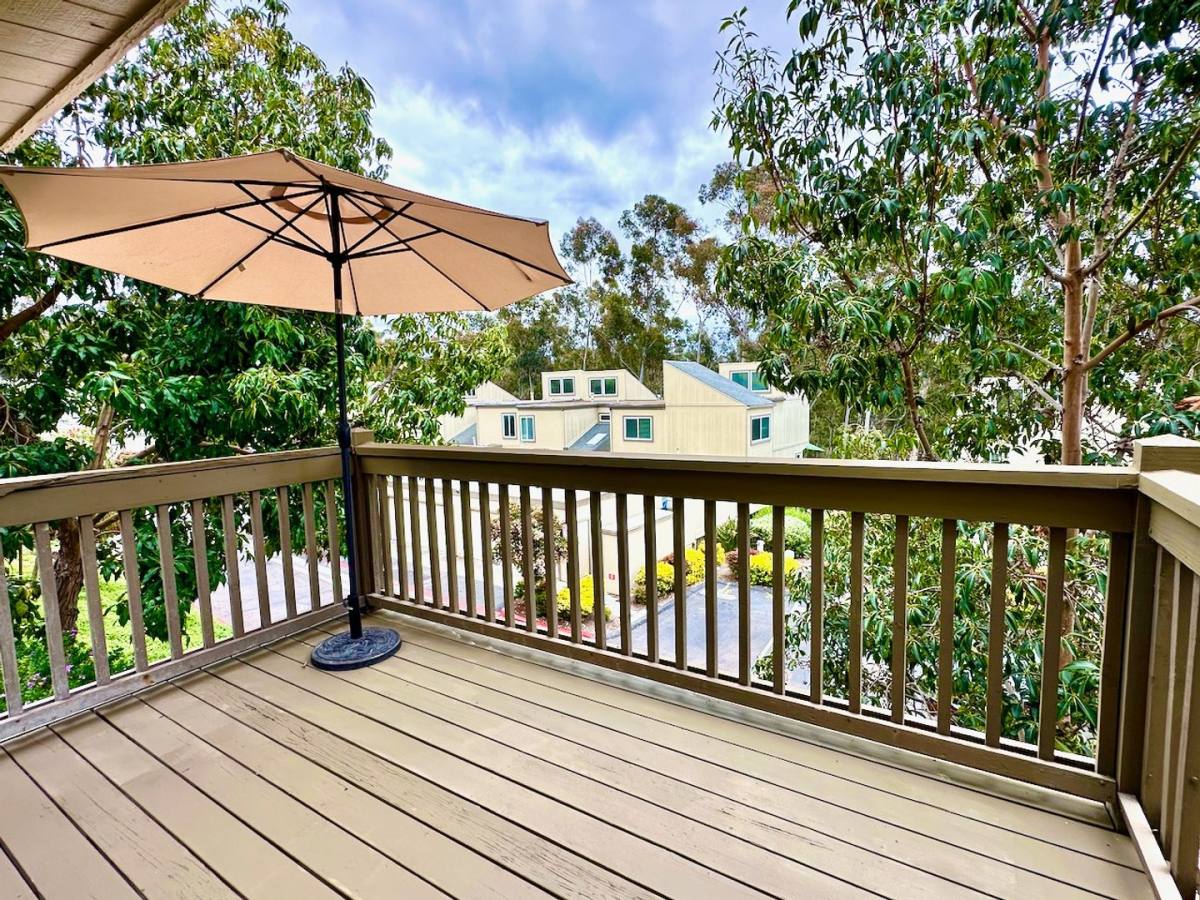 Townhouse for rent at 10535 Caminito Banyon, San Diego, CA 92131
