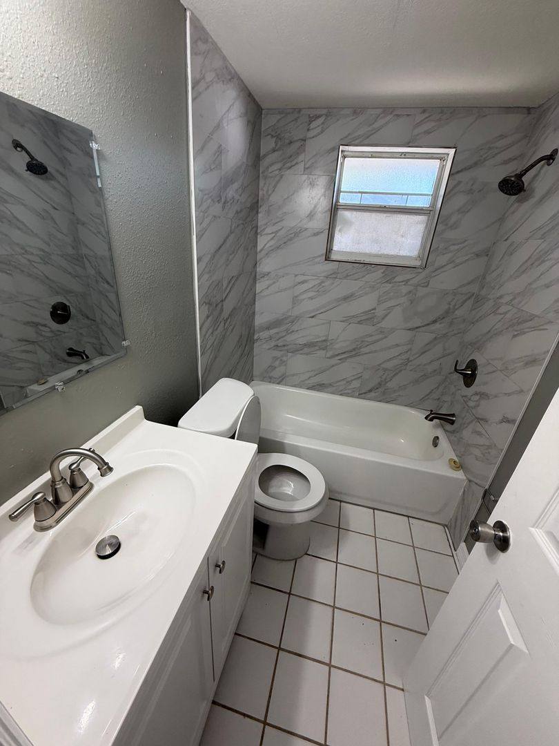 Apartment for rent at 1718 S Washington - Was, Clearwater, FL 33756