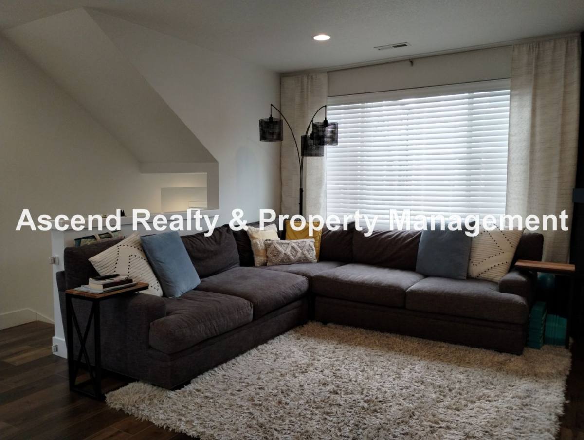 House for rent at 958 SW Adrian Terrace, Beaverton, OR 97005