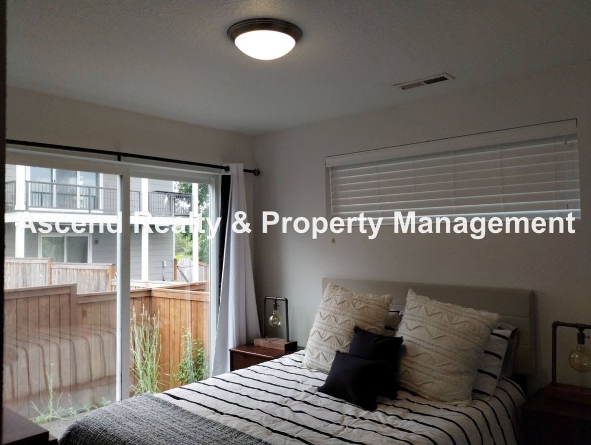 House for rent at 958 SW Adrian Terrace, Beaverton, OR 97005