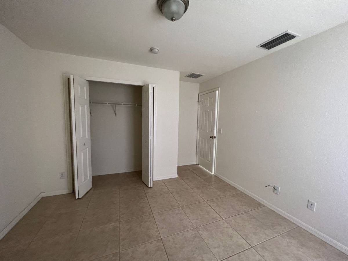 House for rent at 2340 86th Dr, Vero Beach, FL 32966