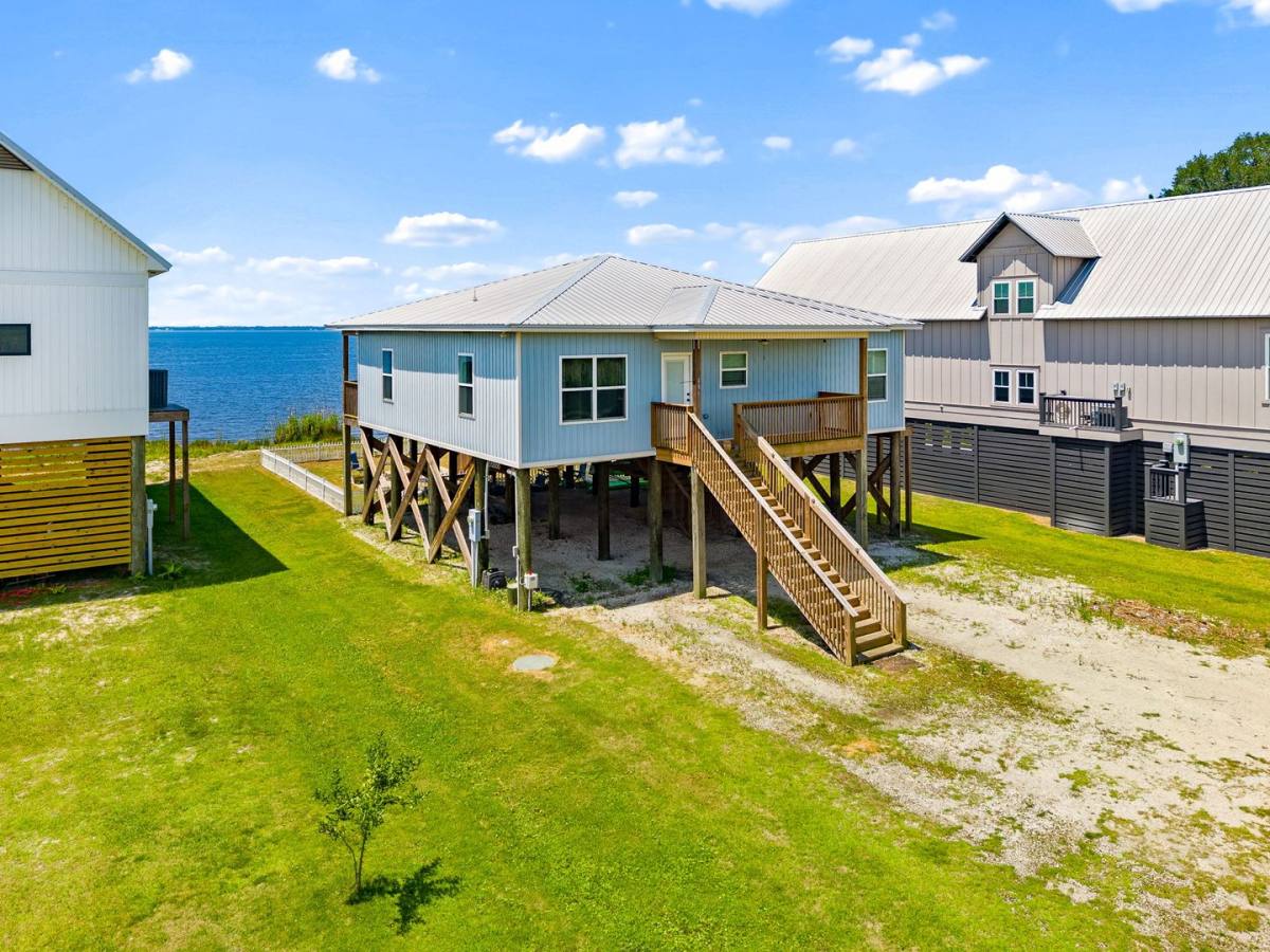 House for rent at 486 Beatrice Point Rd, Freeport, FL 32439