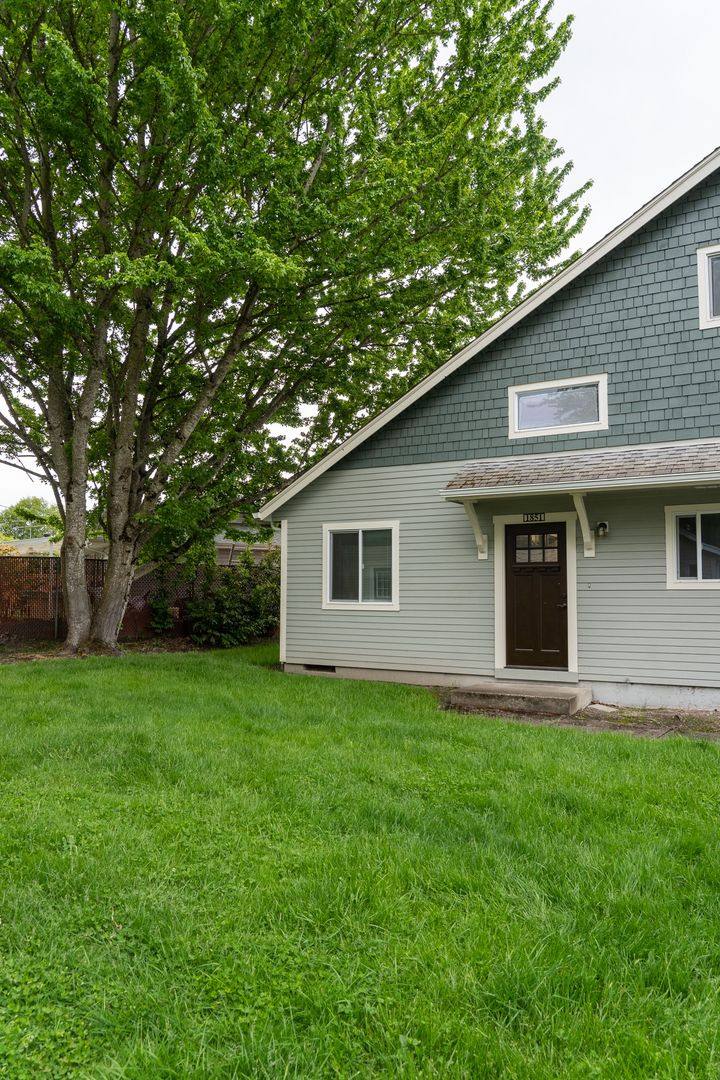 Apartment for rent at 1823 27th Ave SE, Albany, OR 97322