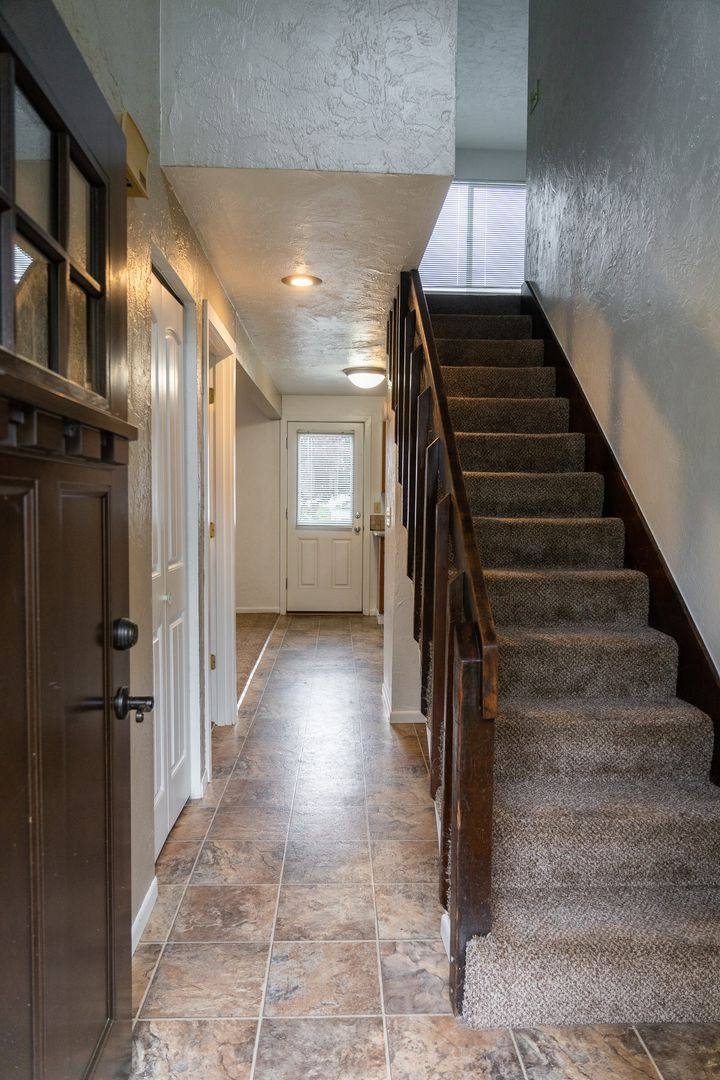 Apartment for rent at 1823 27th Ave SE, Albany, OR 97322