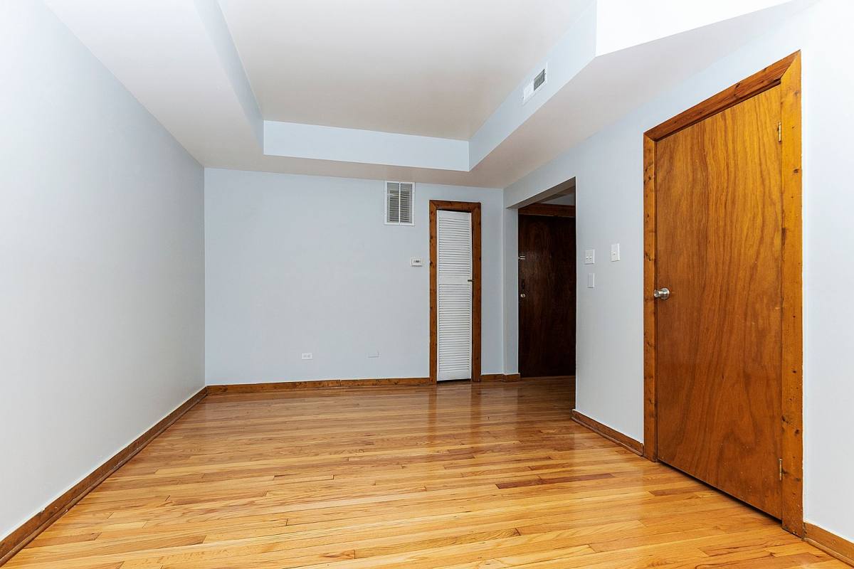 Apartment for rent at 6320-28 S Troy St, Chicago, IL 60629
