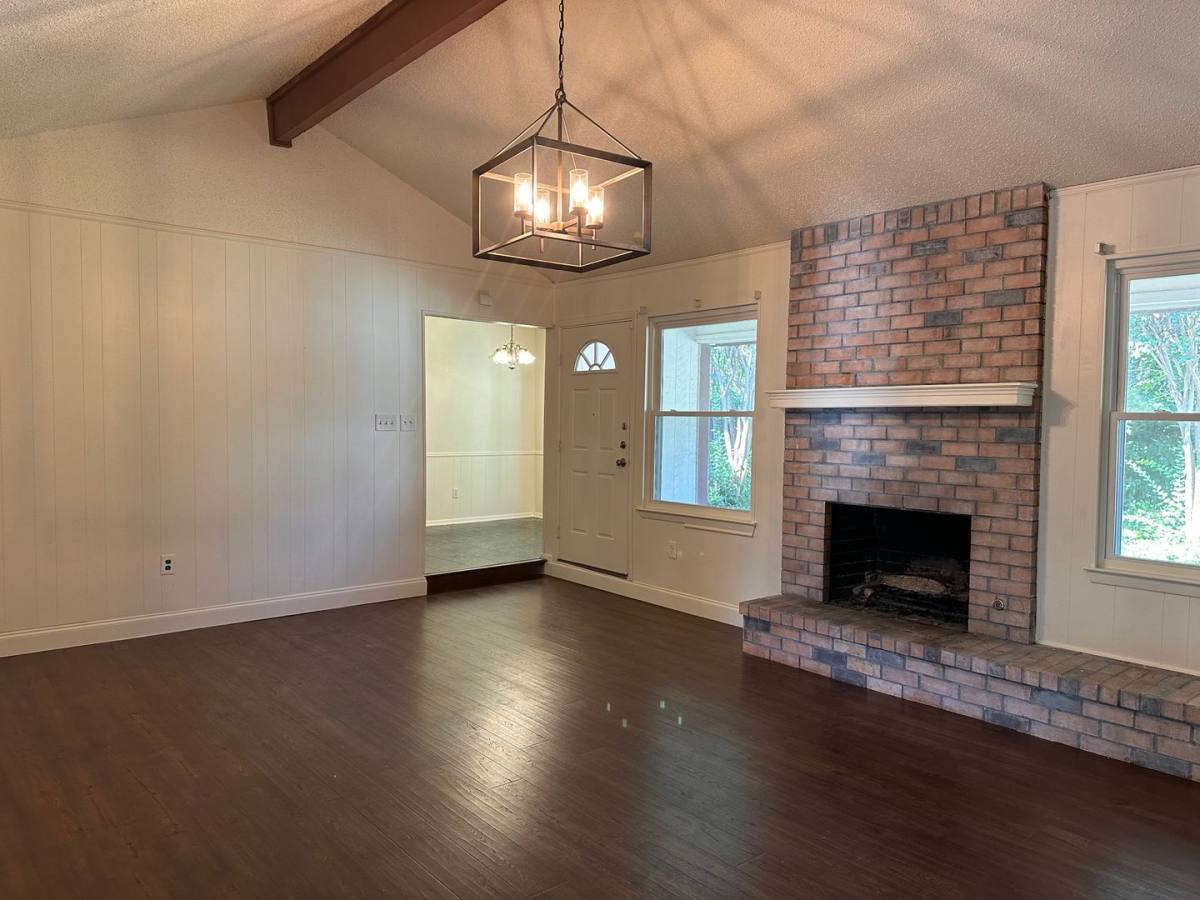 House for rent at 4715 Ridgeline Dr, Arlington, TX 76017