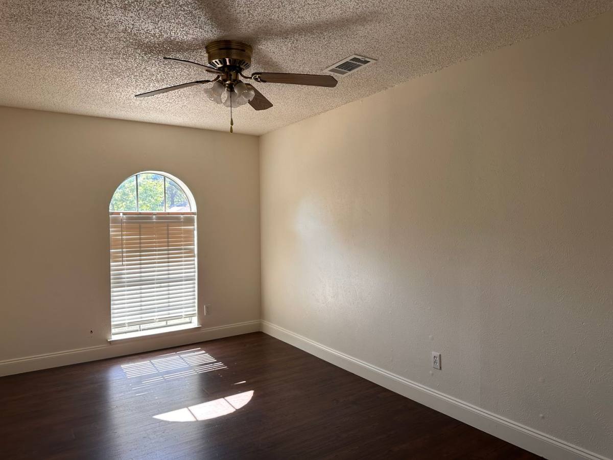 House for rent at 4715 Ridgeline Dr, Arlington, TX 76017