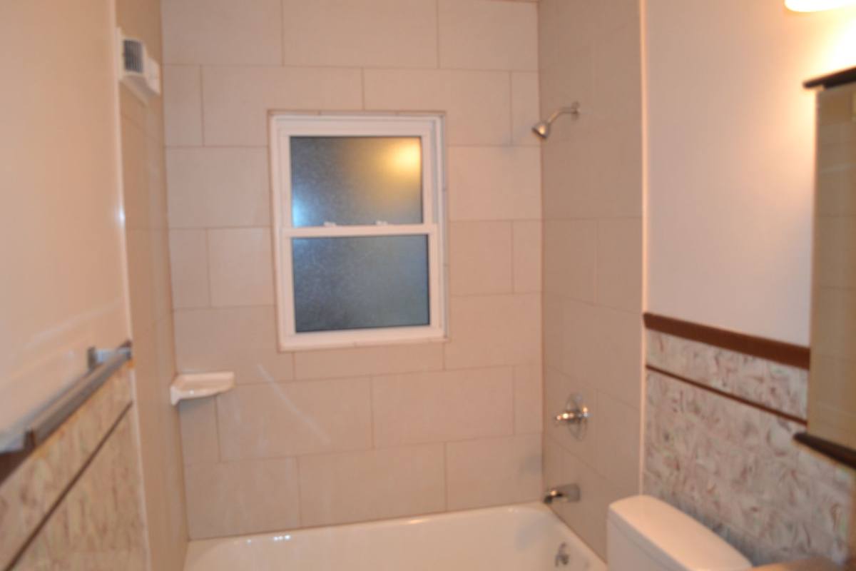 House for rent at 1438 15th Ave NW, Rochester, MN 55901