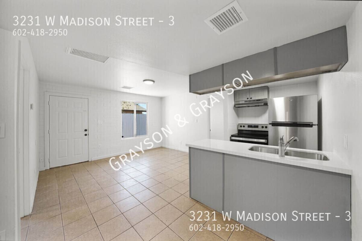 Apartment for rent at 3231 W Madison St, Phoenix, AZ 85009
