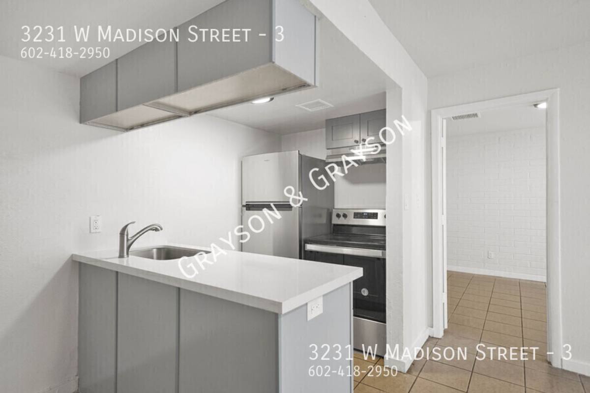 Apartment for rent at 3231 W Madison St, Phoenix, AZ 85009