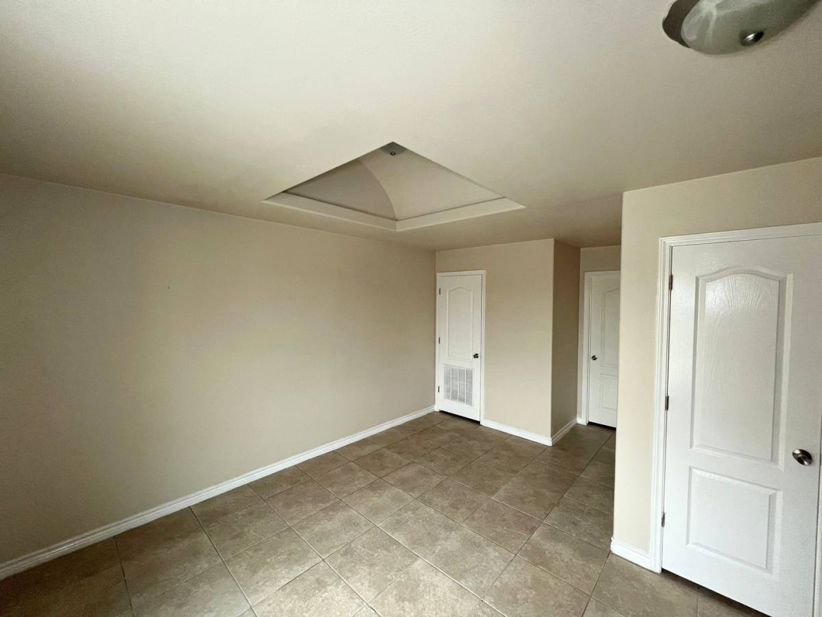 Apartment for rent at 3208 Gustavus St, Laredo, TX 78043