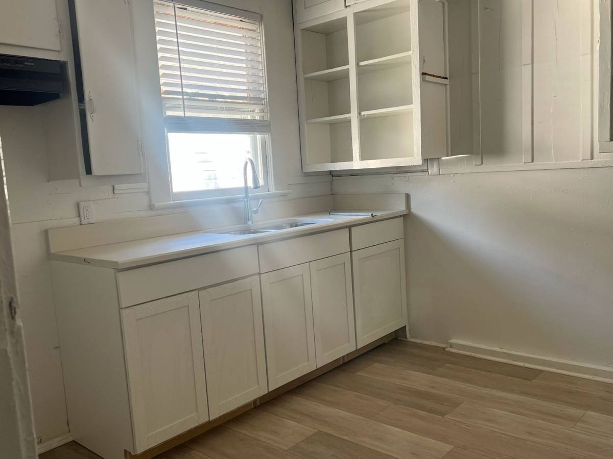 House for rent at 1380 Live Oak St, Beaumont, TX 77703