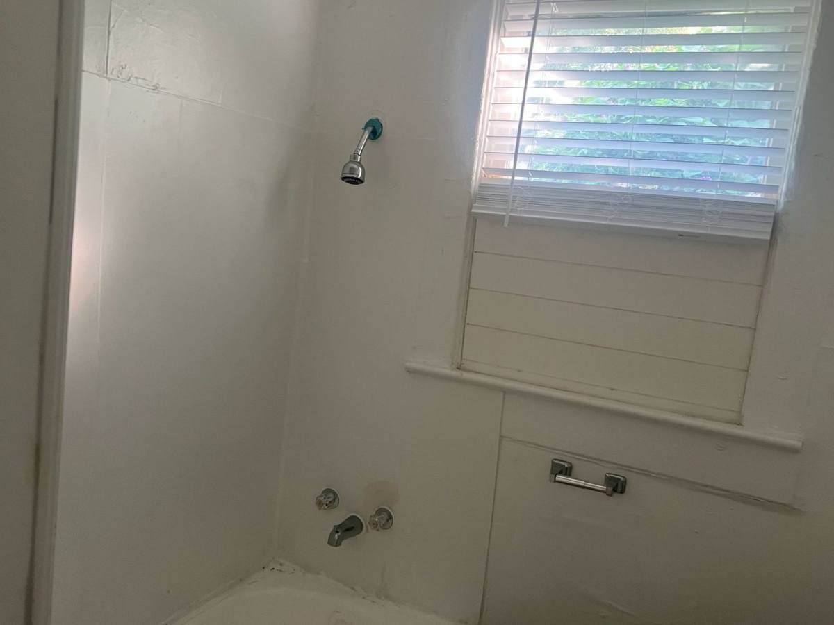 House for rent at 1380 Live Oak St, Beaumont, TX 77703